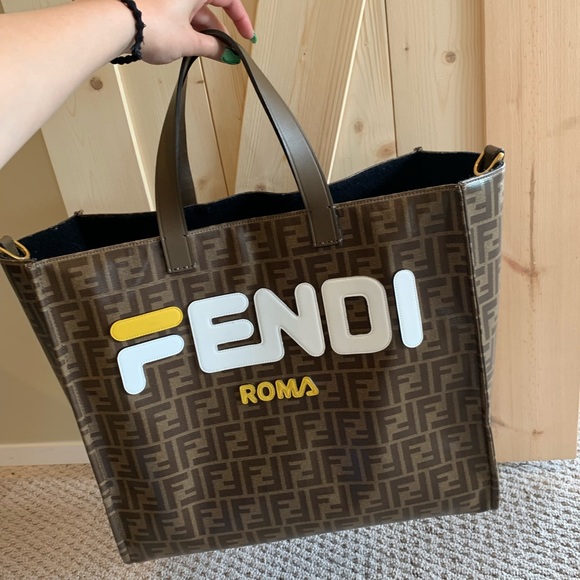 FENDI TOTE BAG Used - Picture 2 of 15